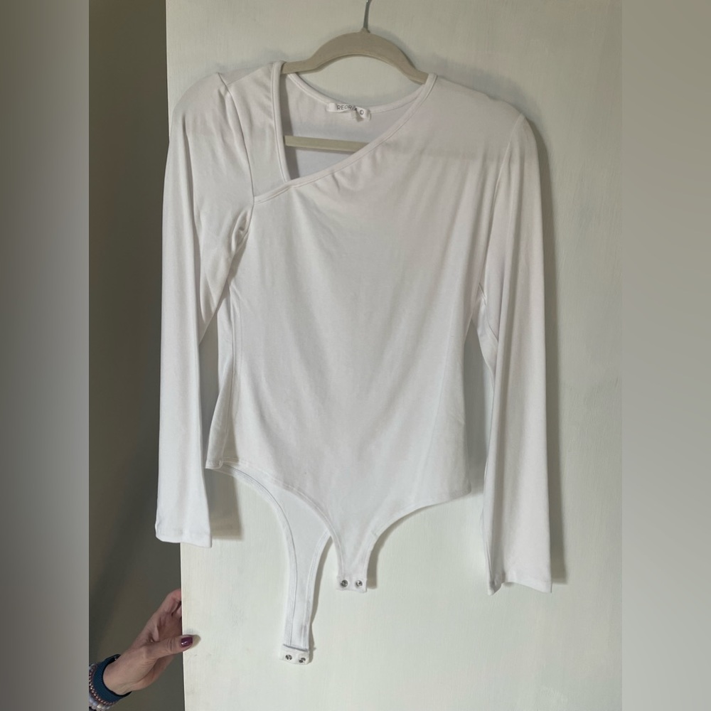 Asymmetrical White Long Sleeve Bodysuit